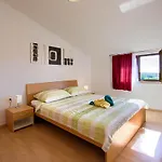 Apartment Mikulic